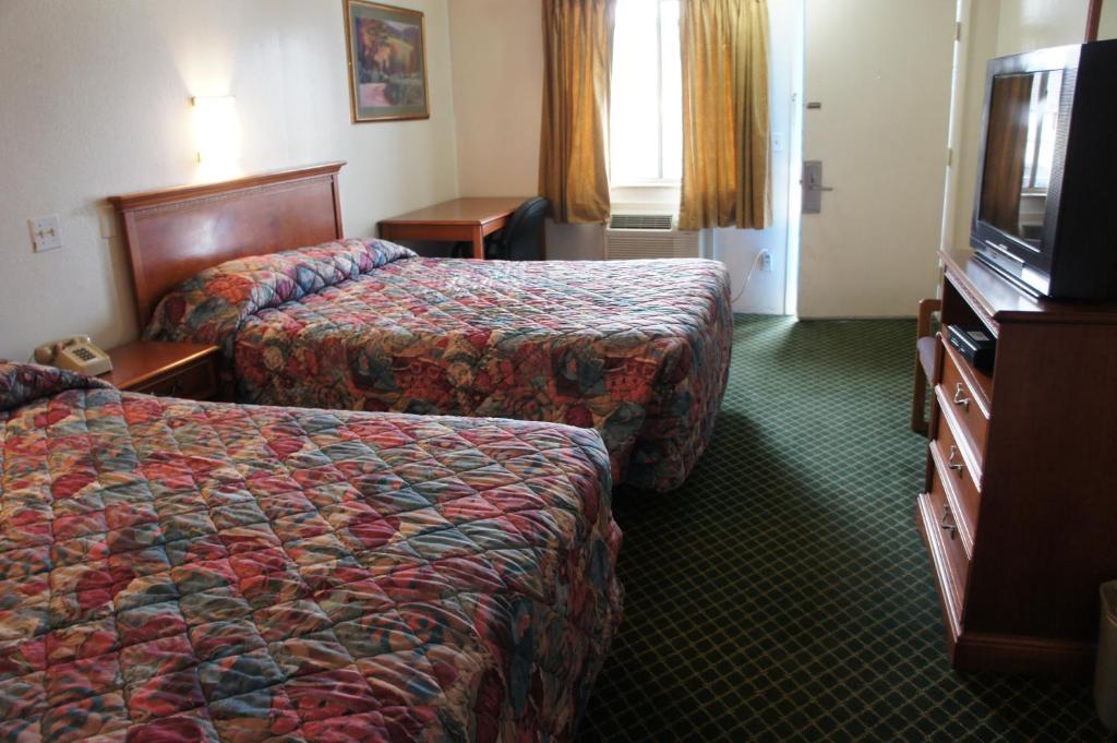 Best Interstate Inn Wheat Ridge Room photo