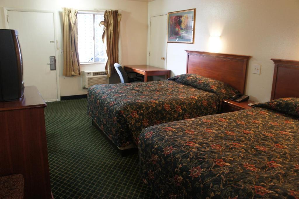 Best Interstate Inn Wheat Ridge Room photo